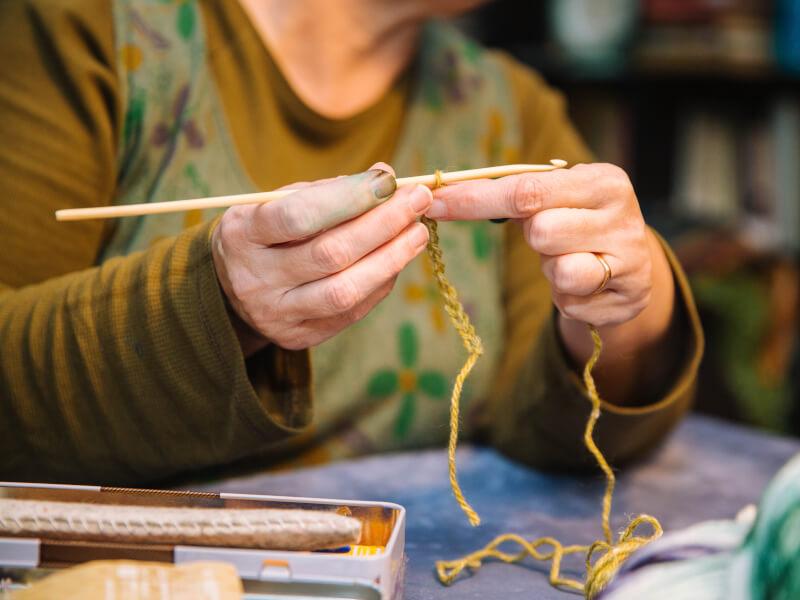 learn how to crochet